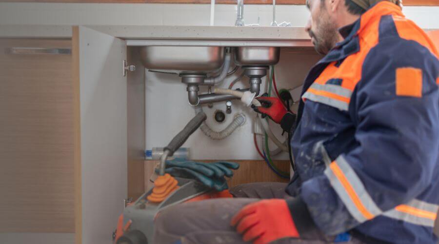 Professional tankless water heater installation services in Saint Louisville, OH
